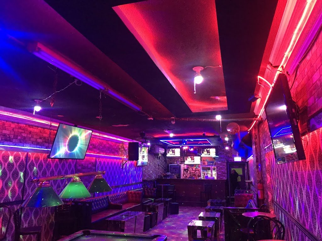 VIP Dominican Sports Bar