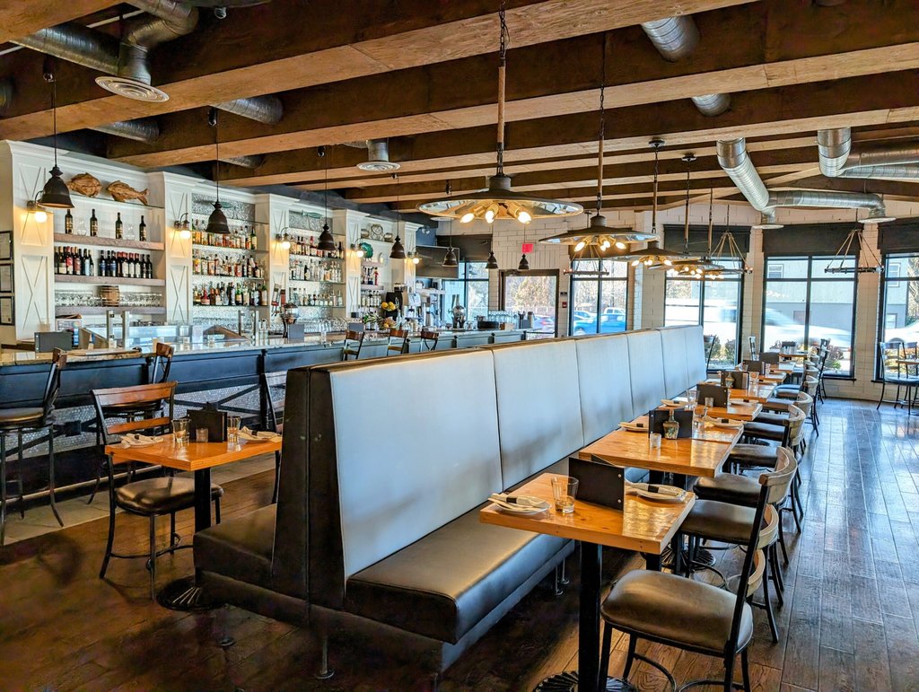 West Coast Seafood & Raw Bar Kelowna